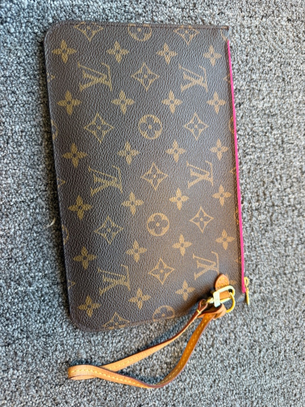 LV MM Never - Picture 12 of 16